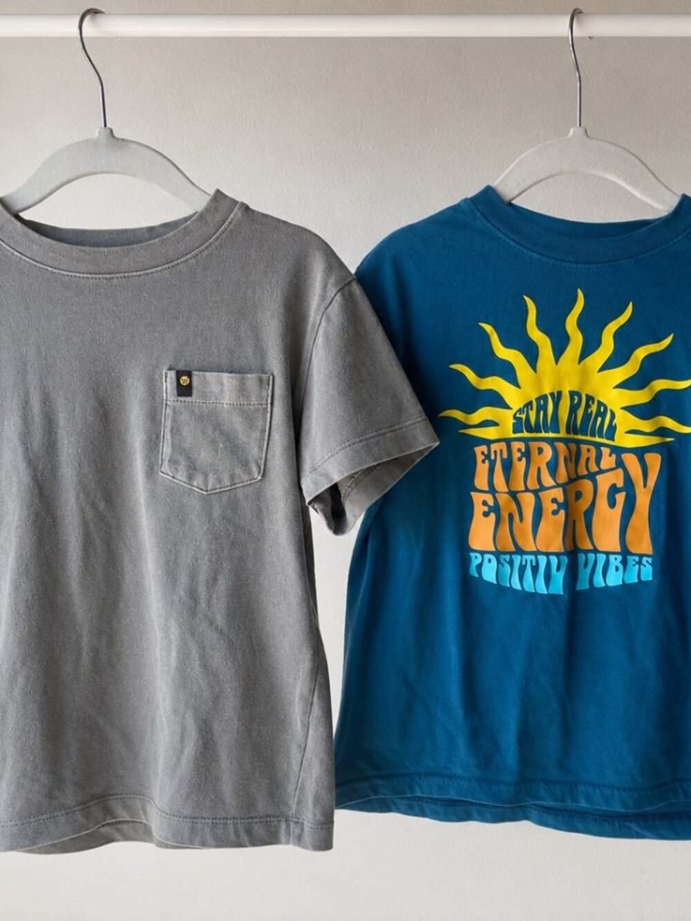 Wonder Nation Boys Size 4 T-Shirt Bundle – 2 Short Sleeve Shirts